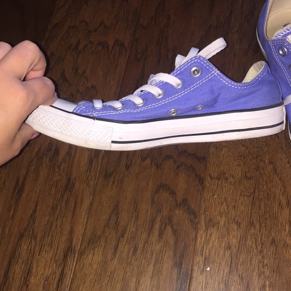 Converse - Picture 2 of 4